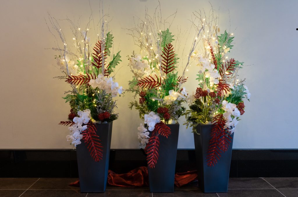 Towers Crescent Arrangements – Superior Plantings